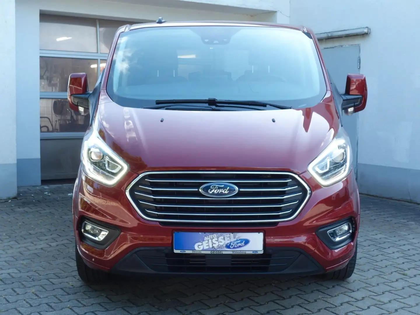 Ford Tourneo Custom Titanium X Leder Xenon Navi AHK Rot - 2