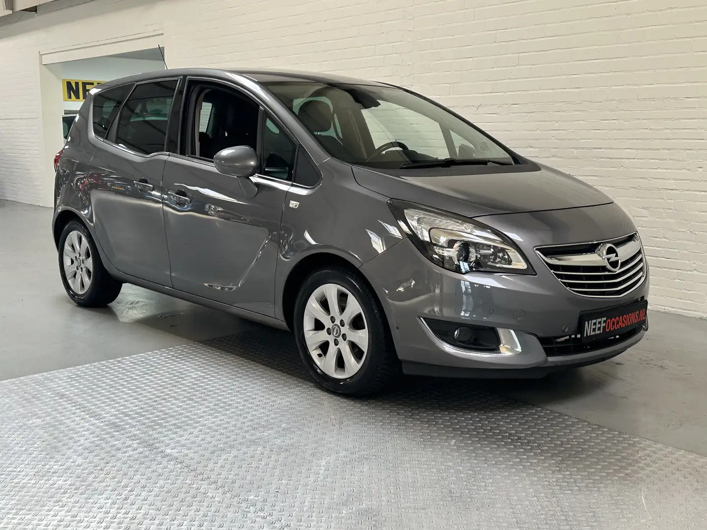 Opel Meriva 1.4 Turbo Blitz AIRCO /CAMERA/ CRUISE /NAVI Gris - 2