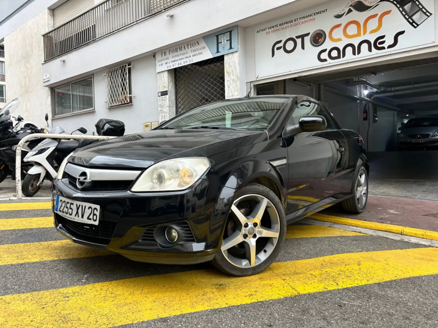Opel Tigra 1.4 TWINPORT SPORT Noir - 1