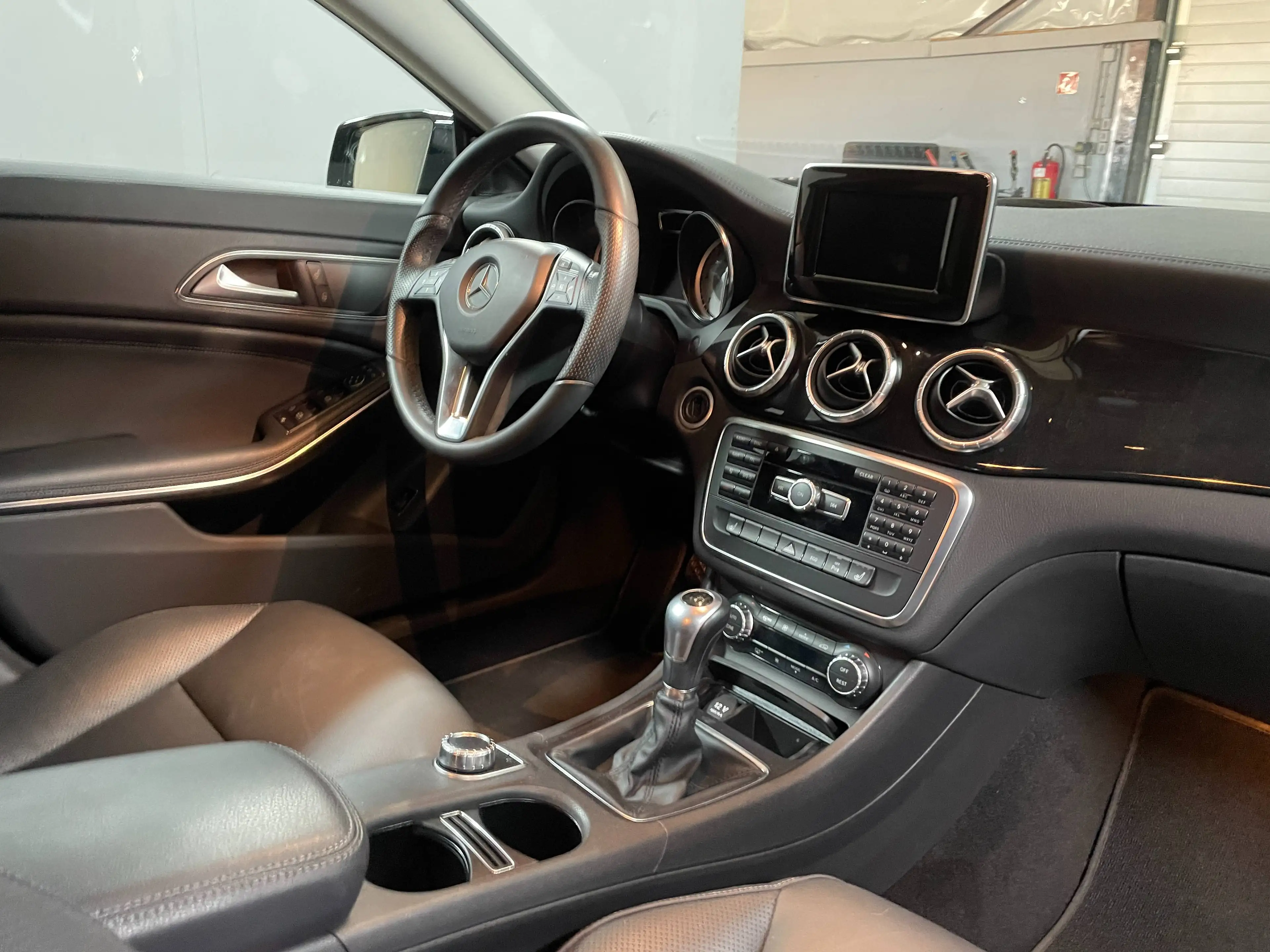 Mercedes-Benz CLA 200 CLA 200 CDI / d (117.308) — photo 7