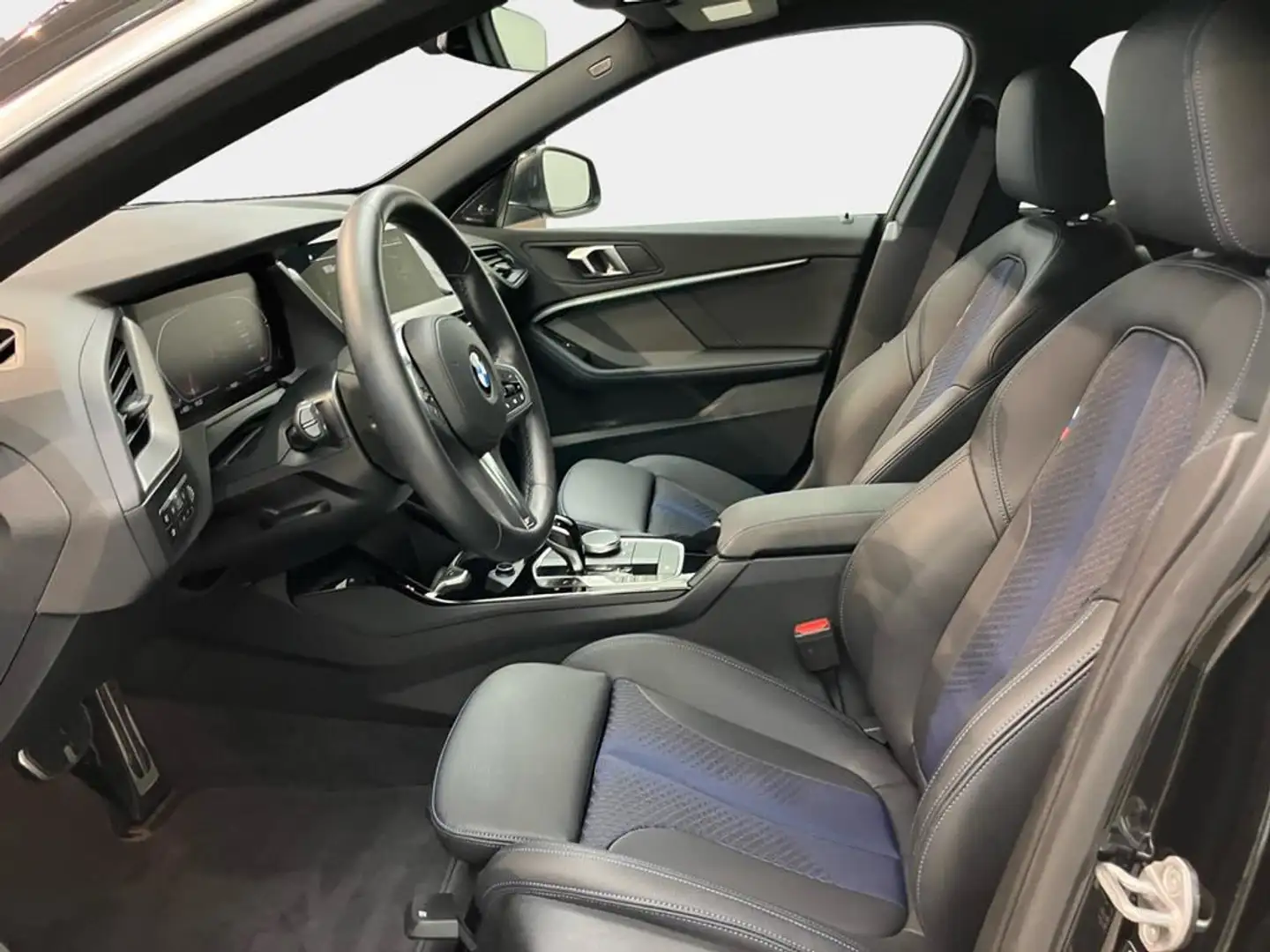 BMW 220 M Sport Schwarz - 1