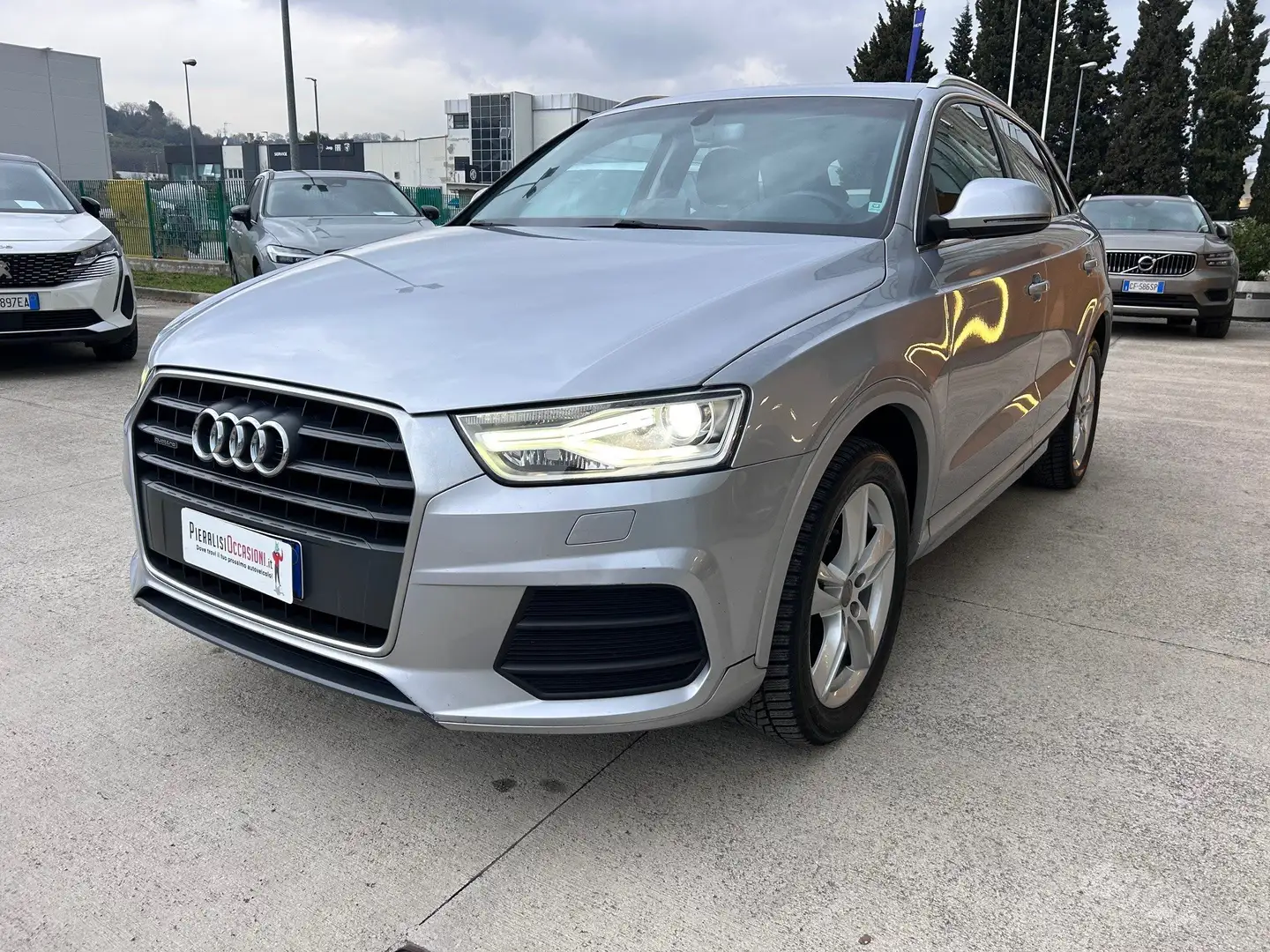 Audi Q3 Q3 2.0 tdi Business quattro 150cv s-tronic Argento - 2