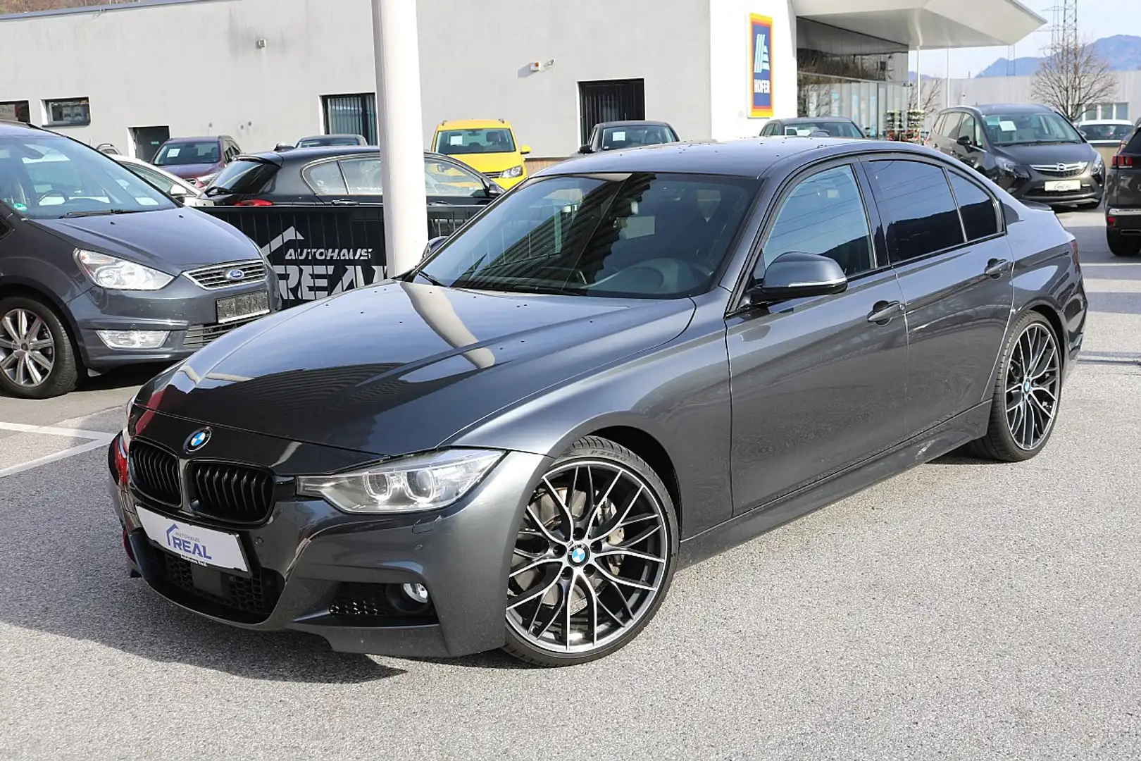 BMW 335 i xDrive M-Paket Grau - 2