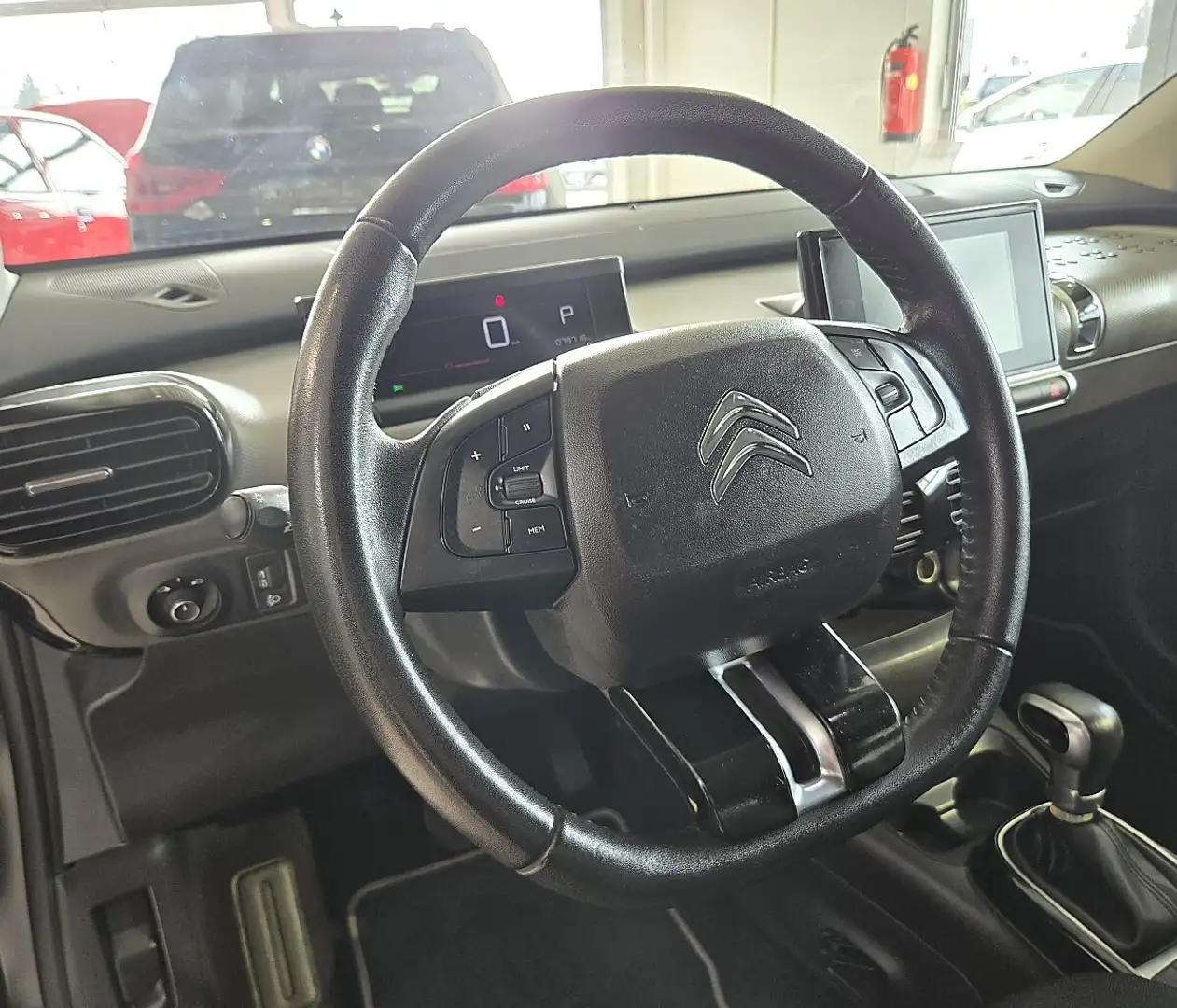 Citroen C4 Cactus BlueHDi 120 S&S EAT6 Shine --TOP AUSSTATTUNG-- Schwarz - 2