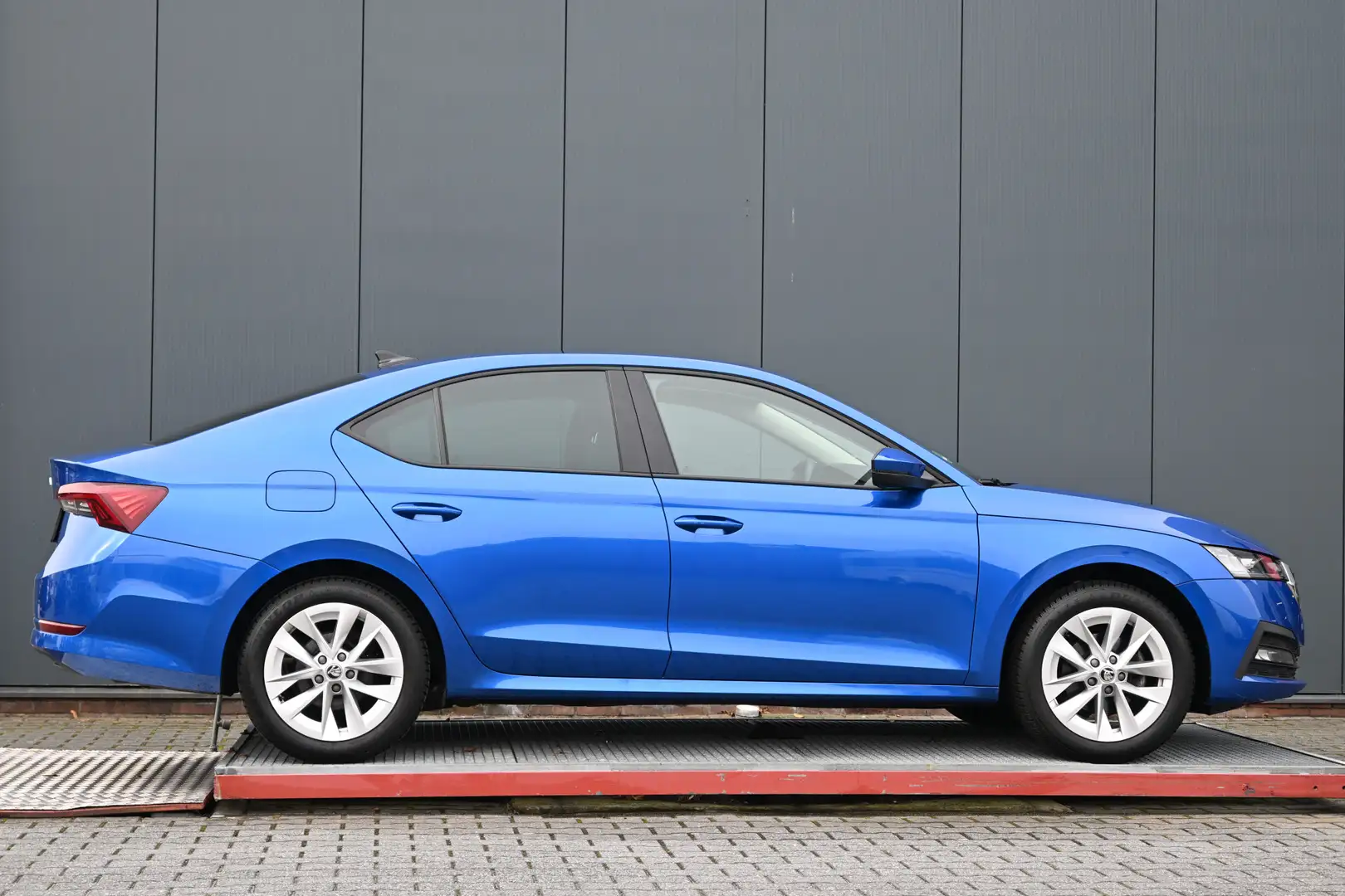 Skoda Octavia 1.0 TSI Business Edition trekhaak Blauw - 2