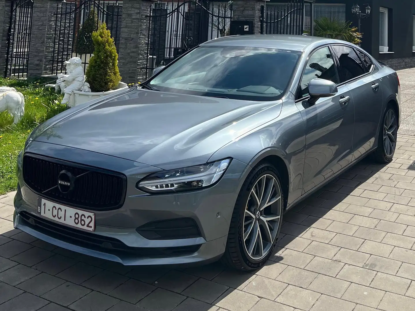 Volvo S90 S90 D3 Geartronic Momentum Grey - 1