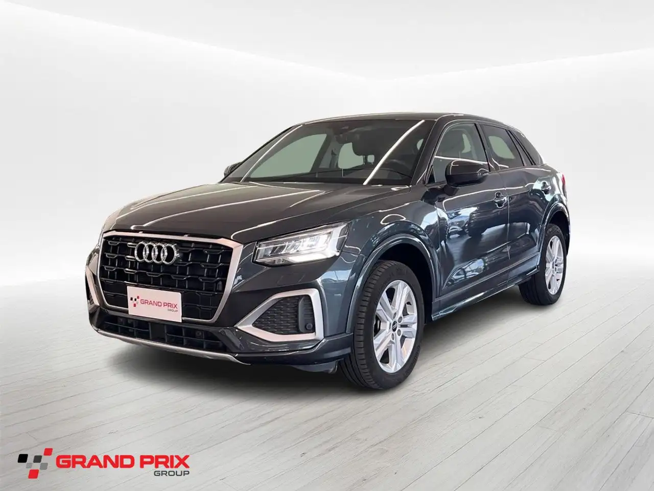 Audi Q2 30 TDI S tronic Business Advanced — photo 1 of 15