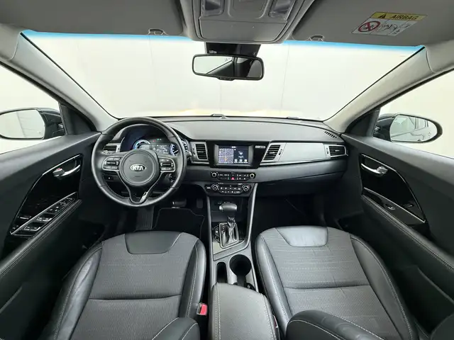 Kia Niro view 3