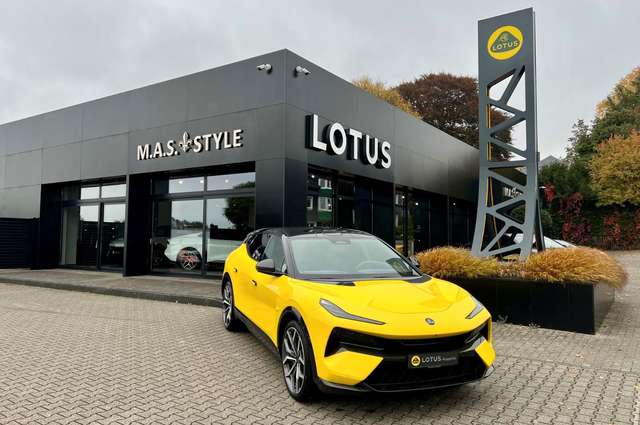 Imagine Lotus Eletre R KEF Komfortsitze Carbon
