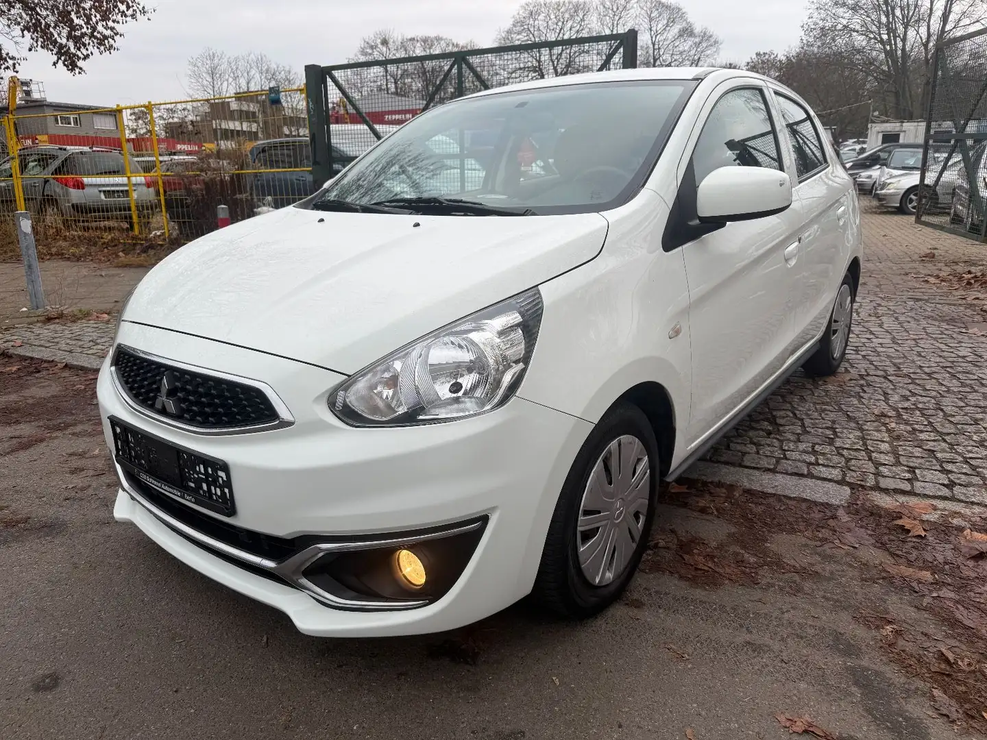 Mitsubishi Space Star Basis Weiß - 2