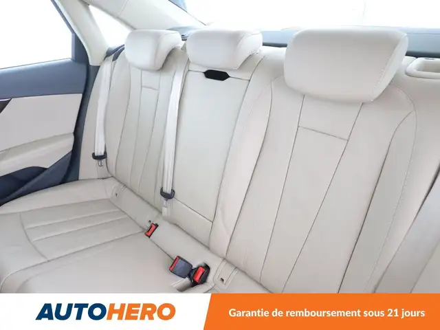 Audi A4 view 14