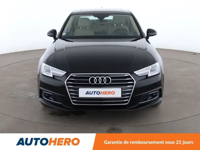 Audi A4 view 9
