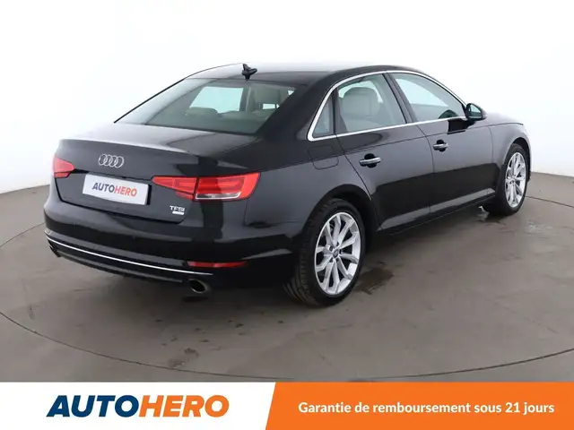 Audi A4 view 6
