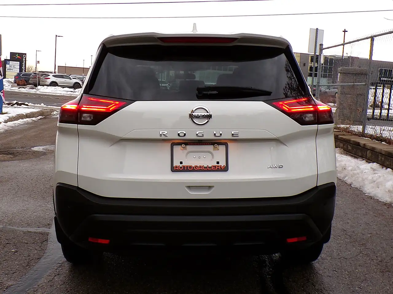Nissan Rogue снимка Nissan Rogue