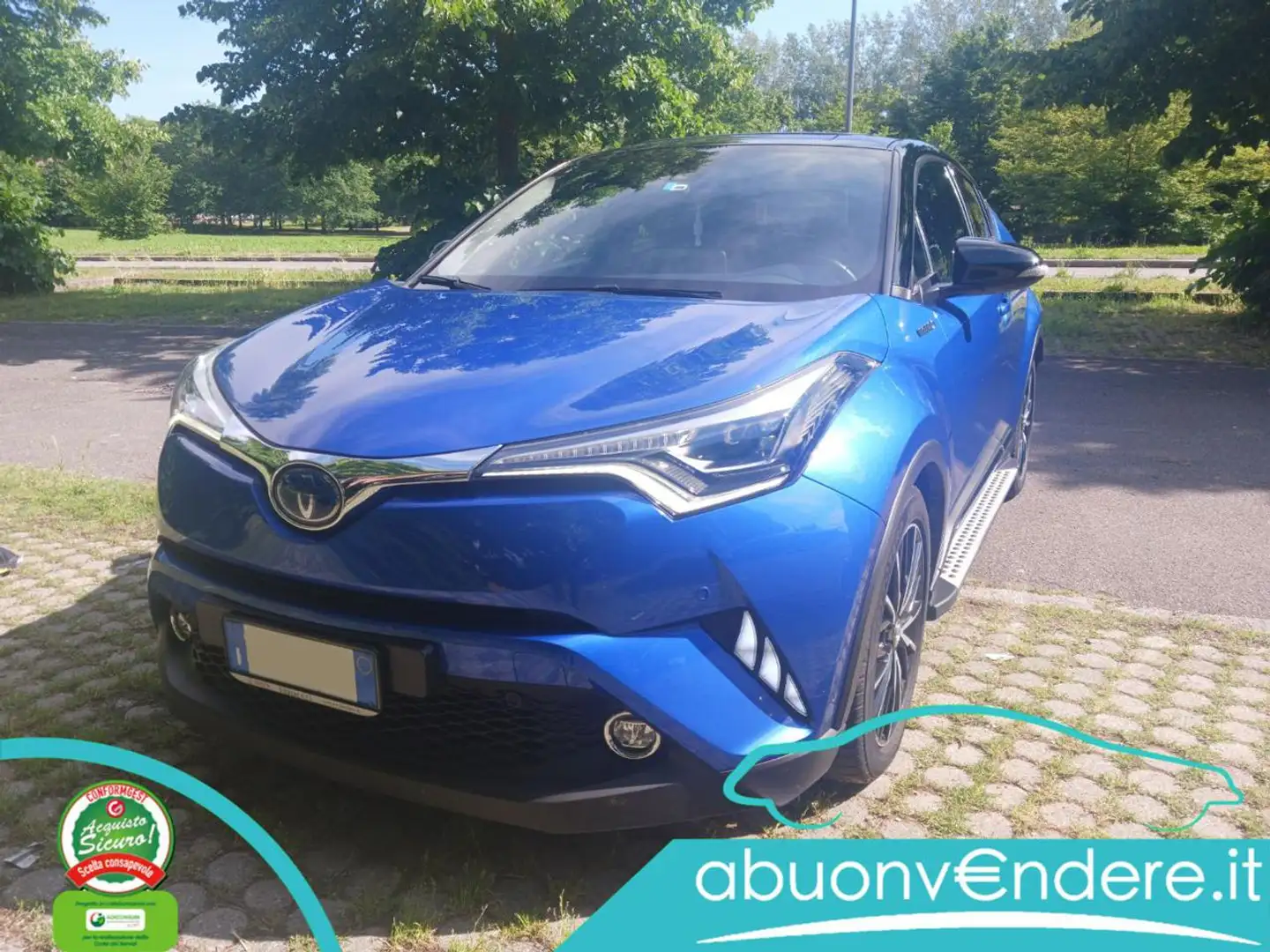 Toyota C-HR 1.8 Hybrid E-CVT Trend Blau - 1