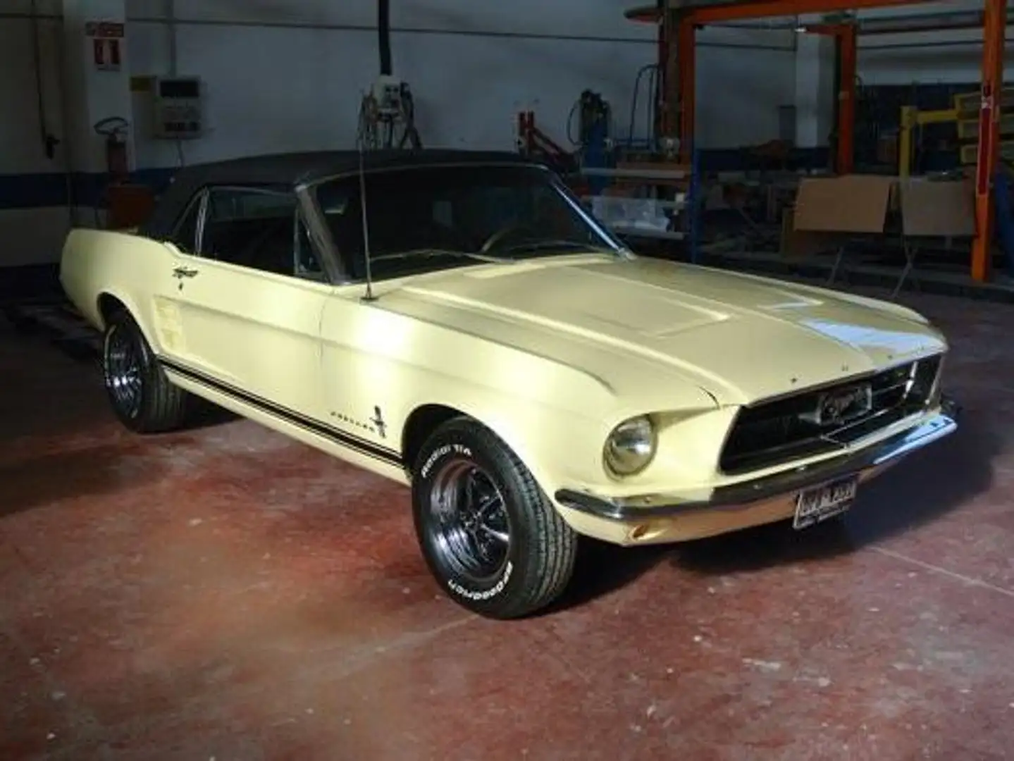 Ford Mustang Convertible Sports Sprint Giallo - 1