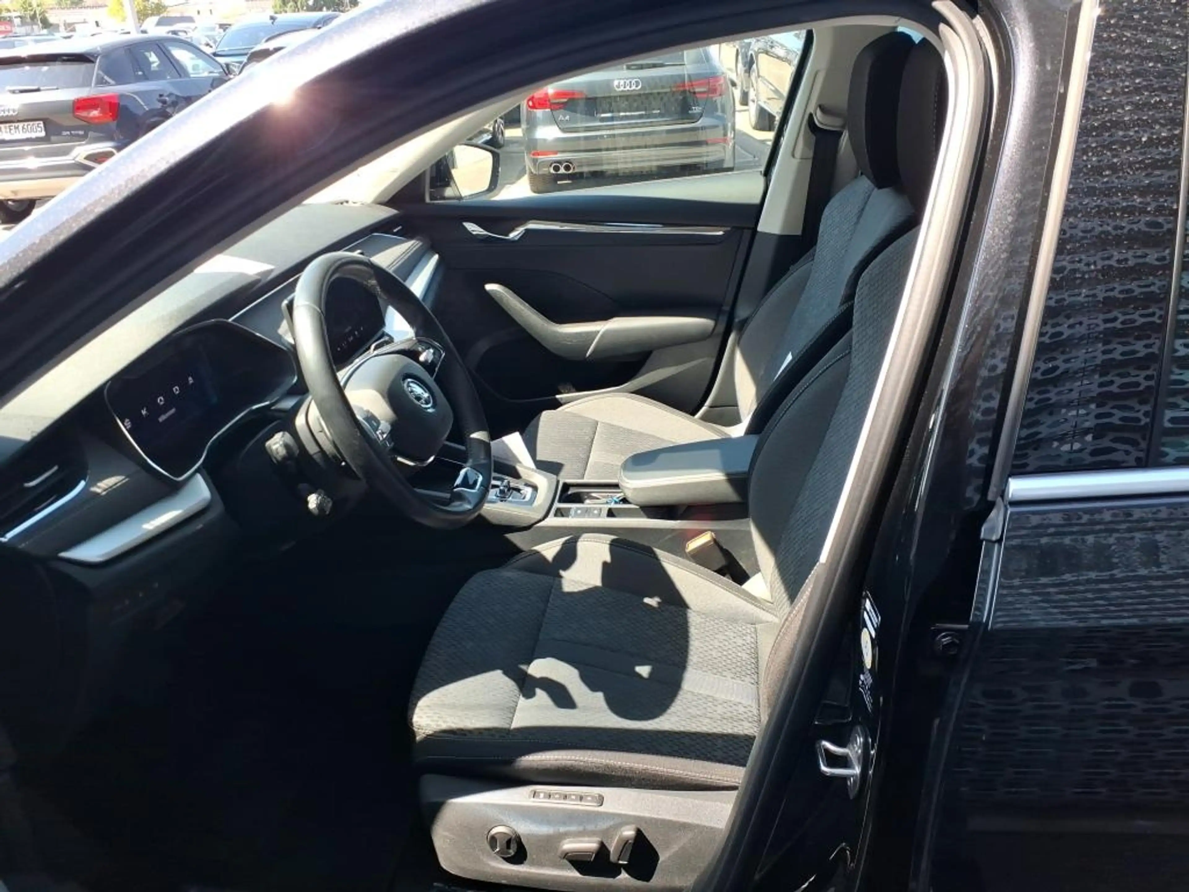 Skoda Octavia Combi 2.0 TDI DSG STYLE +LED +HuD +ACC +NAVI +SMA — photo 8