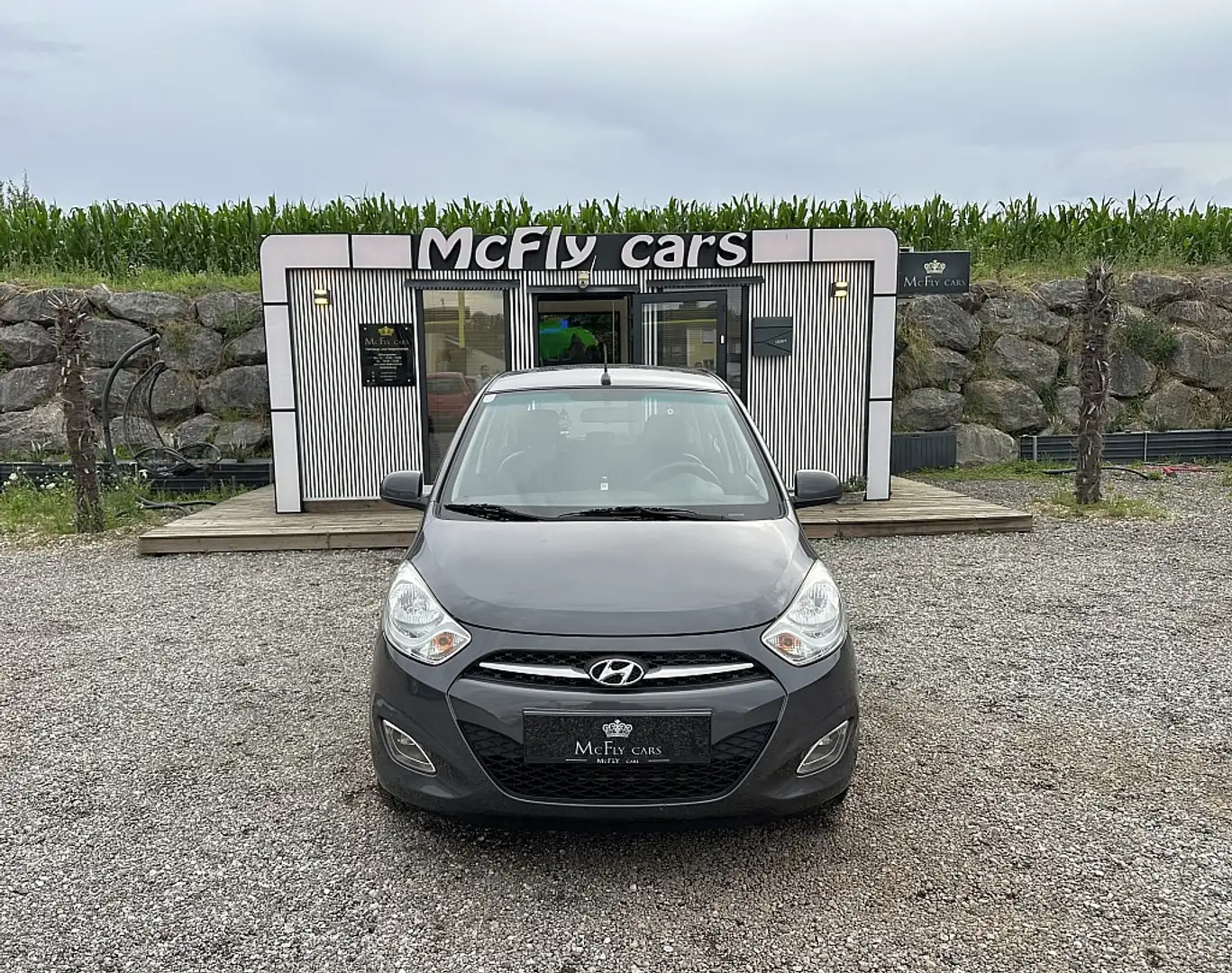 Hyundai i10 1,1 Life Aut. Grijs - 2