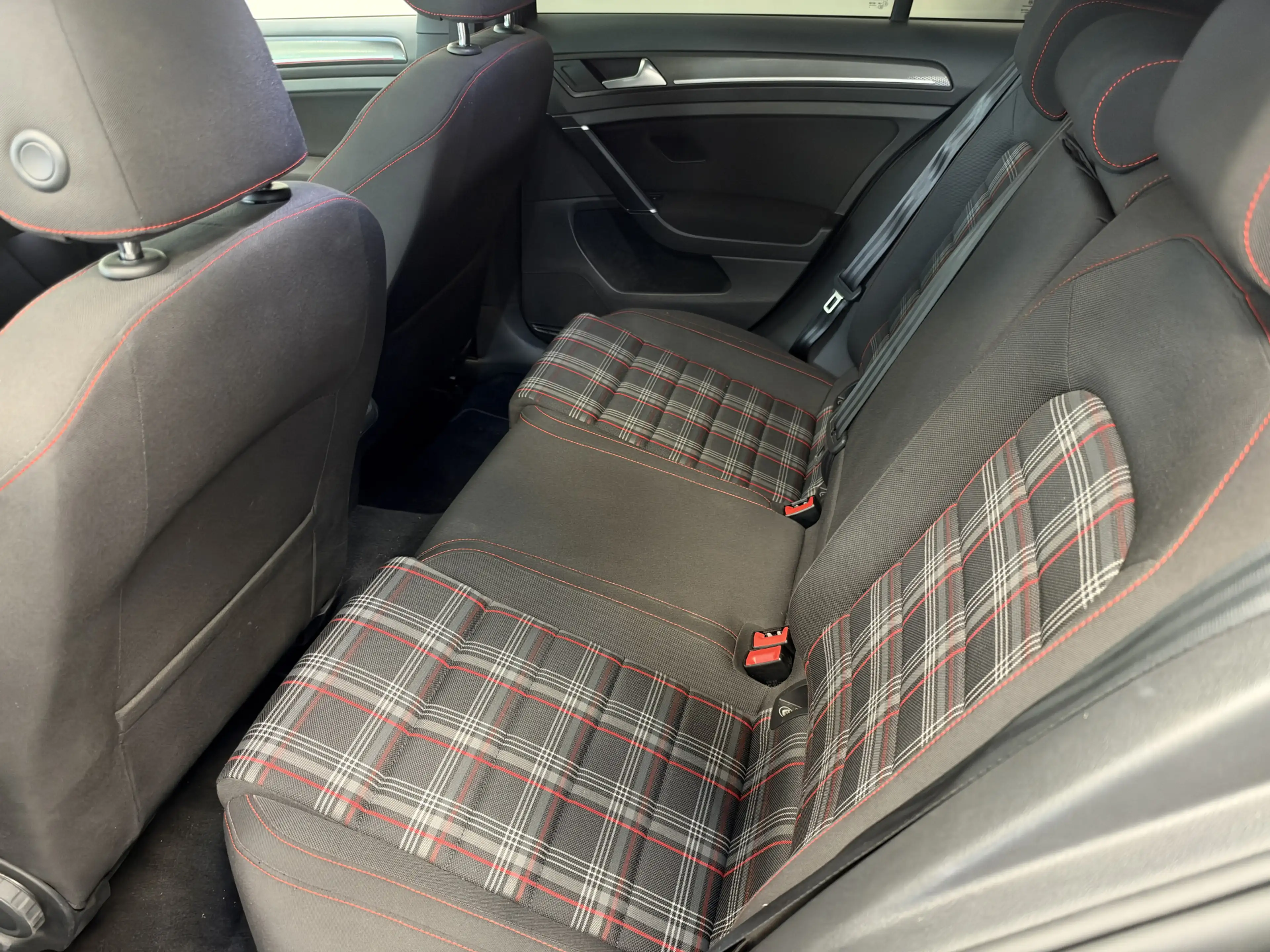 Volkswagen Golf GTI 2.0 TSI Performance Cruise/Climate PDC ACC Dynaudi — photo 22
