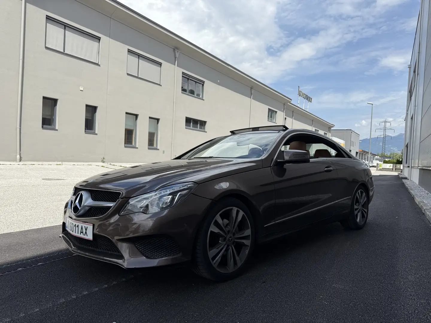 Mercedes-Benz E 220 E220 CDI Tüv neu UNFALLFREI Sportwagen/Coupe - 1