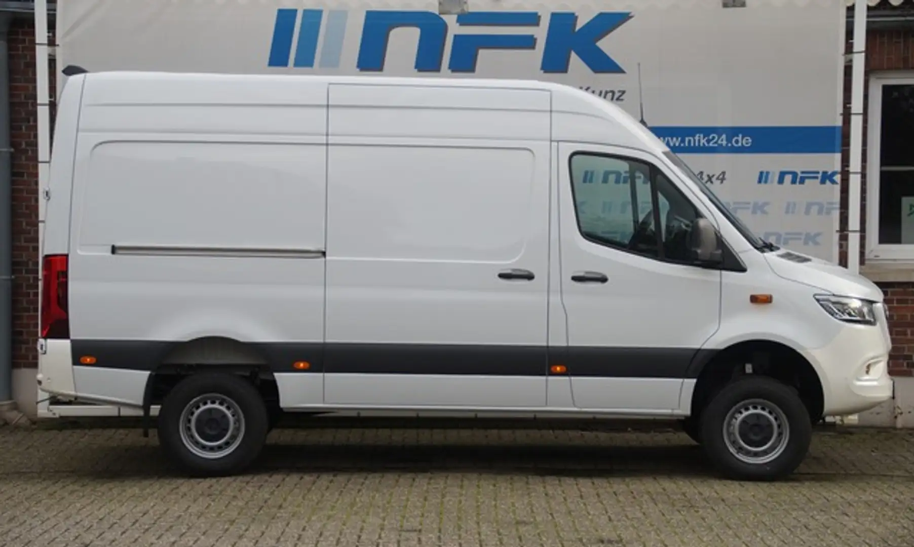 Mercedes-Benz Sprinter 319 4x4 Voll 9G Aut schwings Blanc - 2