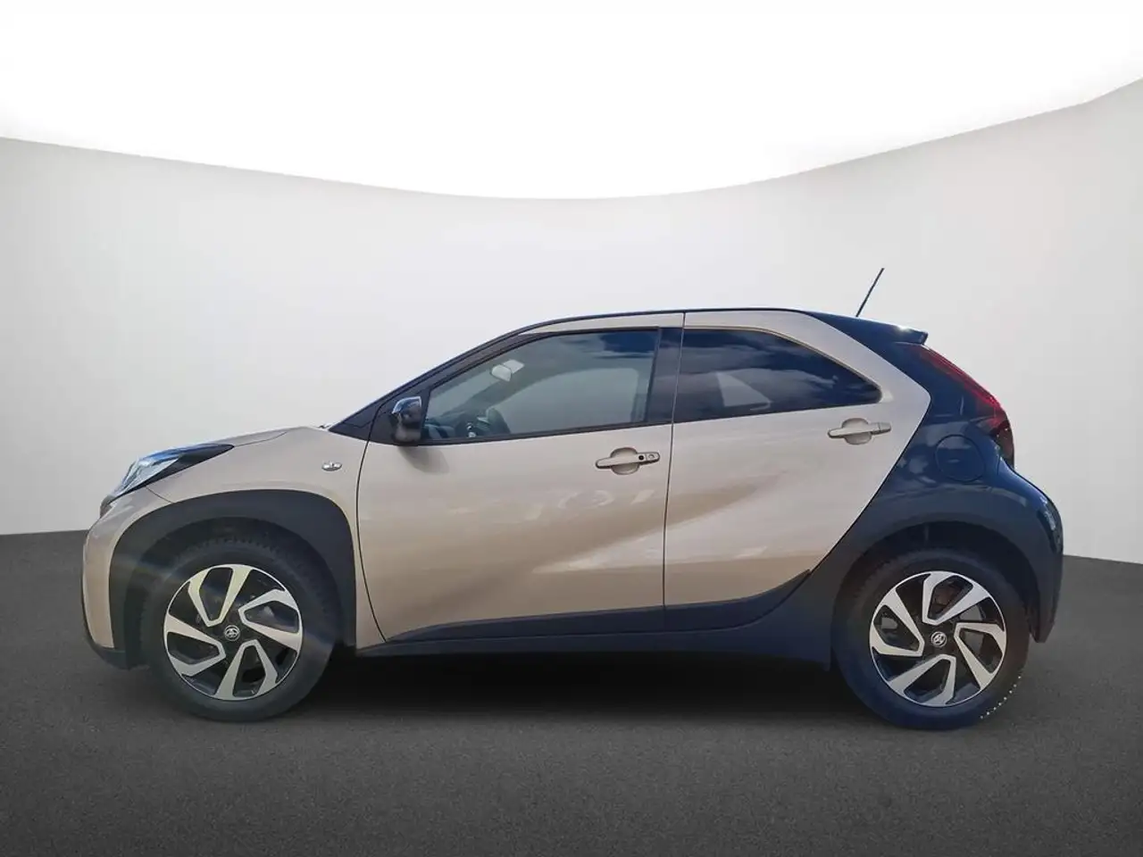 Toyota Aygo X Pulse Auitomatik, миниатюра 5