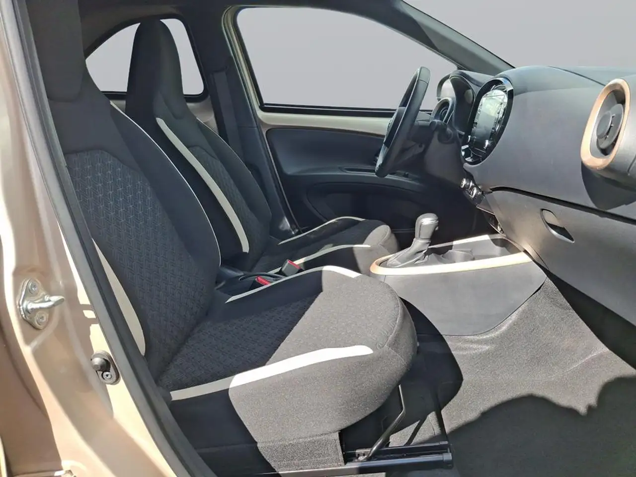 Toyota Aygo X Pulse Auitomatik, миниатюра 13