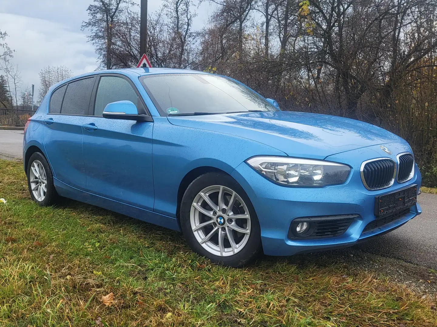 BMW 118 118 d Advantage Blau - 1