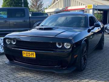 5.7 V8 Hemi Shaker 2015 Zwart Schuifdak