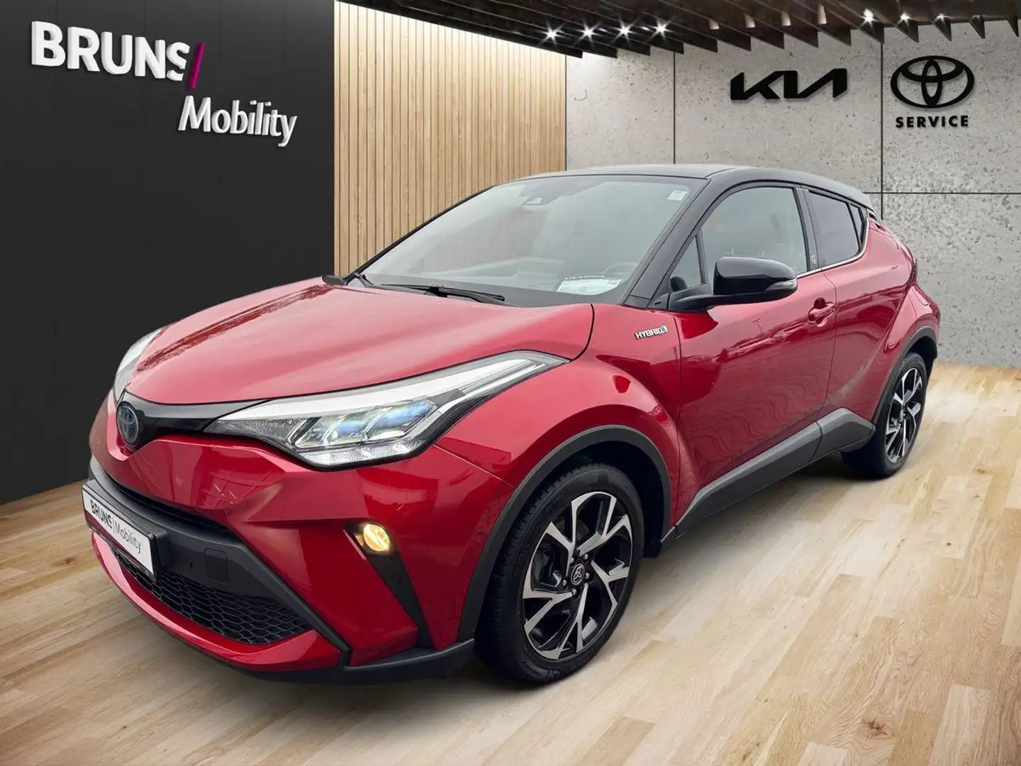Toyota C-HR 2.0 Hybrid Automatik Červená - 2