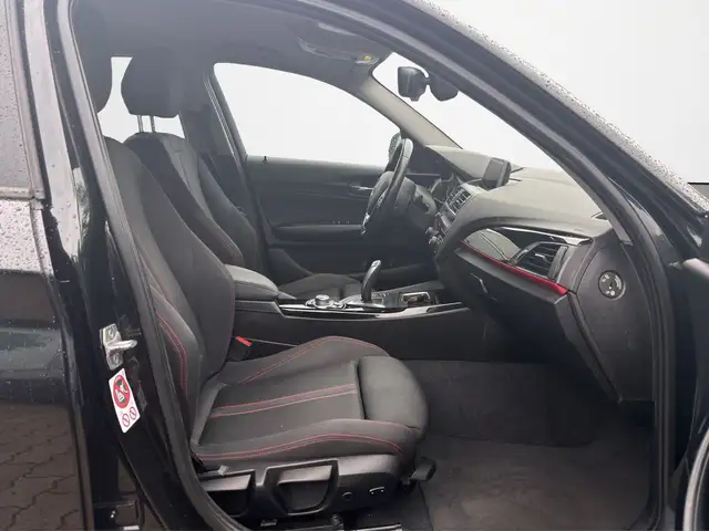 BMW 1 Series view 13