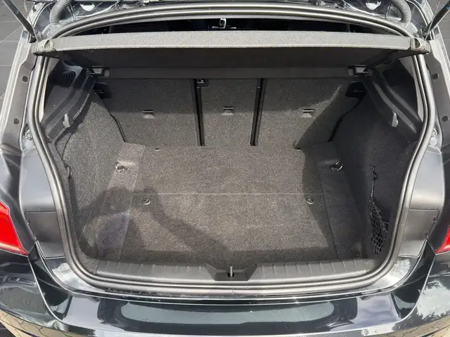BMW 1 Series view 8