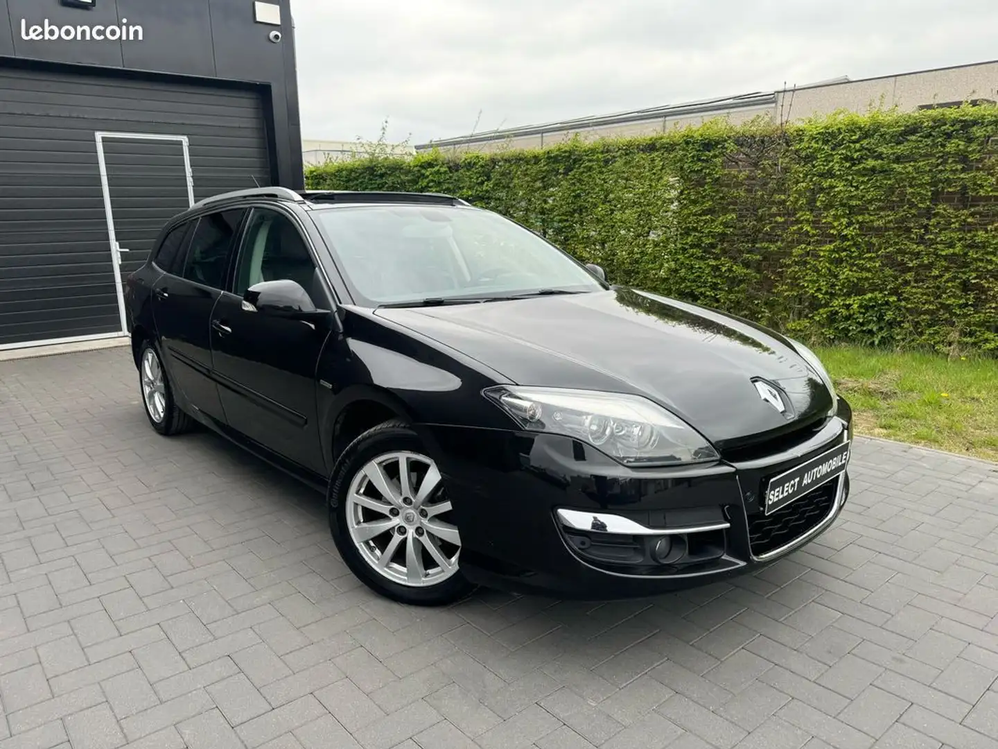 Renault Laguna 3 estate. Annee 2011. 1.5dci 110ch finition bose Black - 2