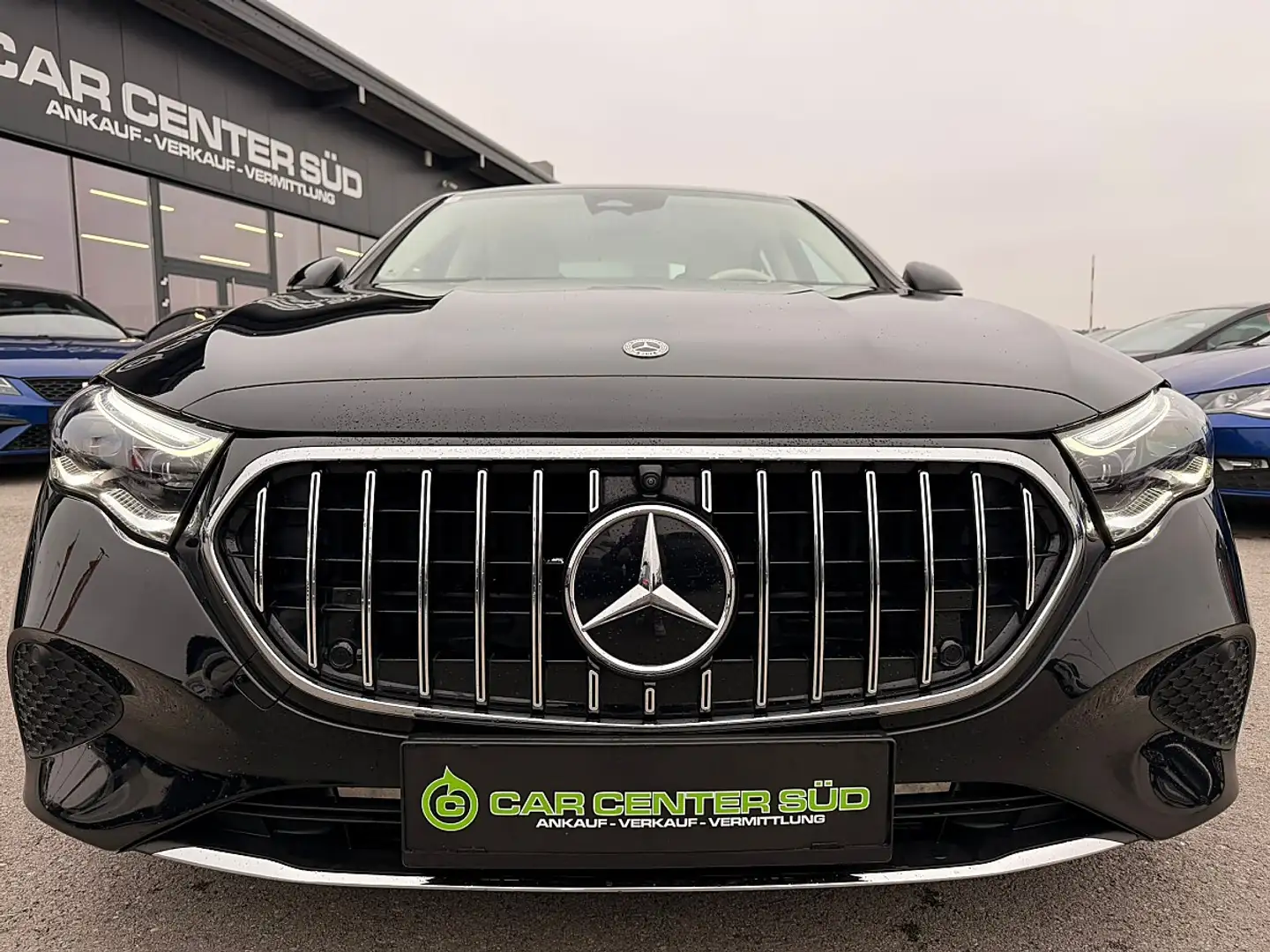 Mercedes-Benz E 220 d Aut. Schwarz - 2
