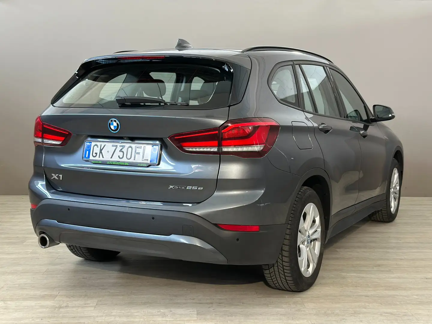BMW X1 xDrive 25e Business Advantage auto Grigio - 2