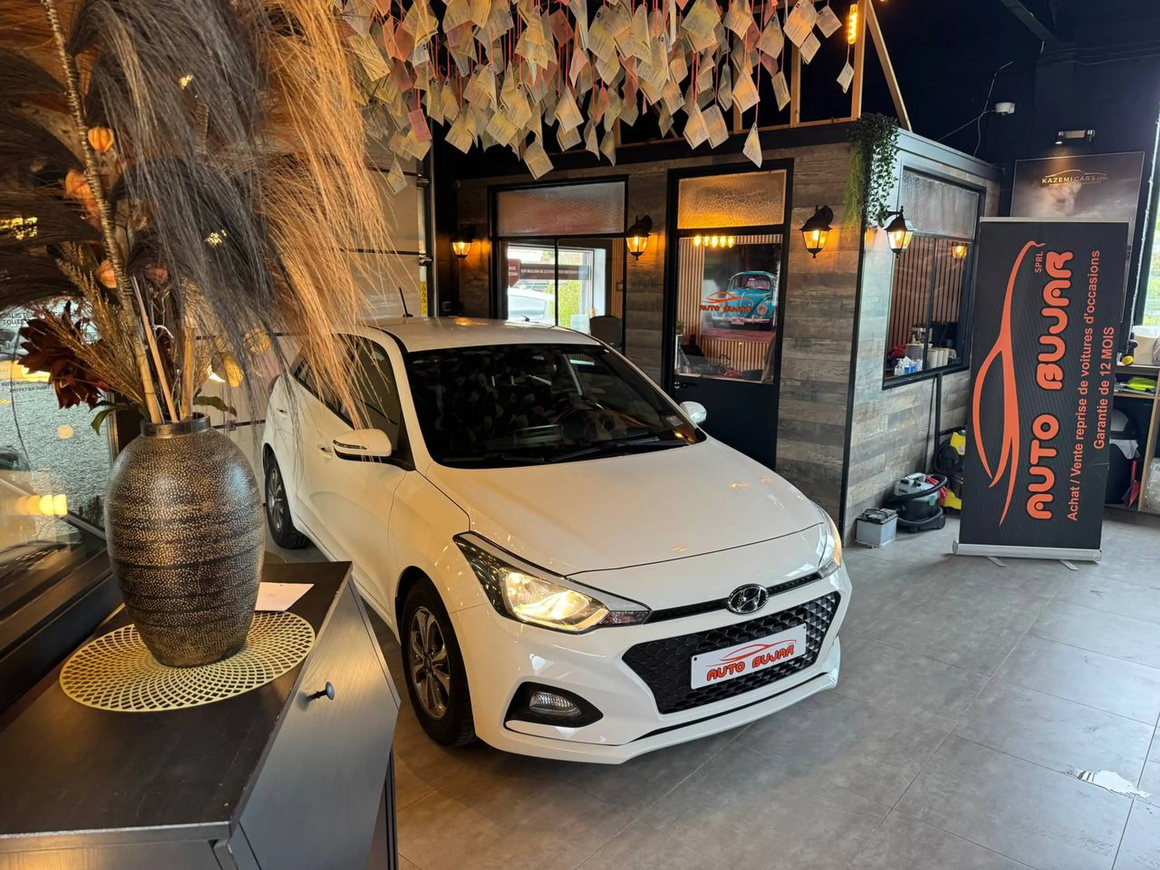 Hyundai i20 i20 1.2i **CAMERA + CARPLAY + CARNET COMPLET** — photo 3