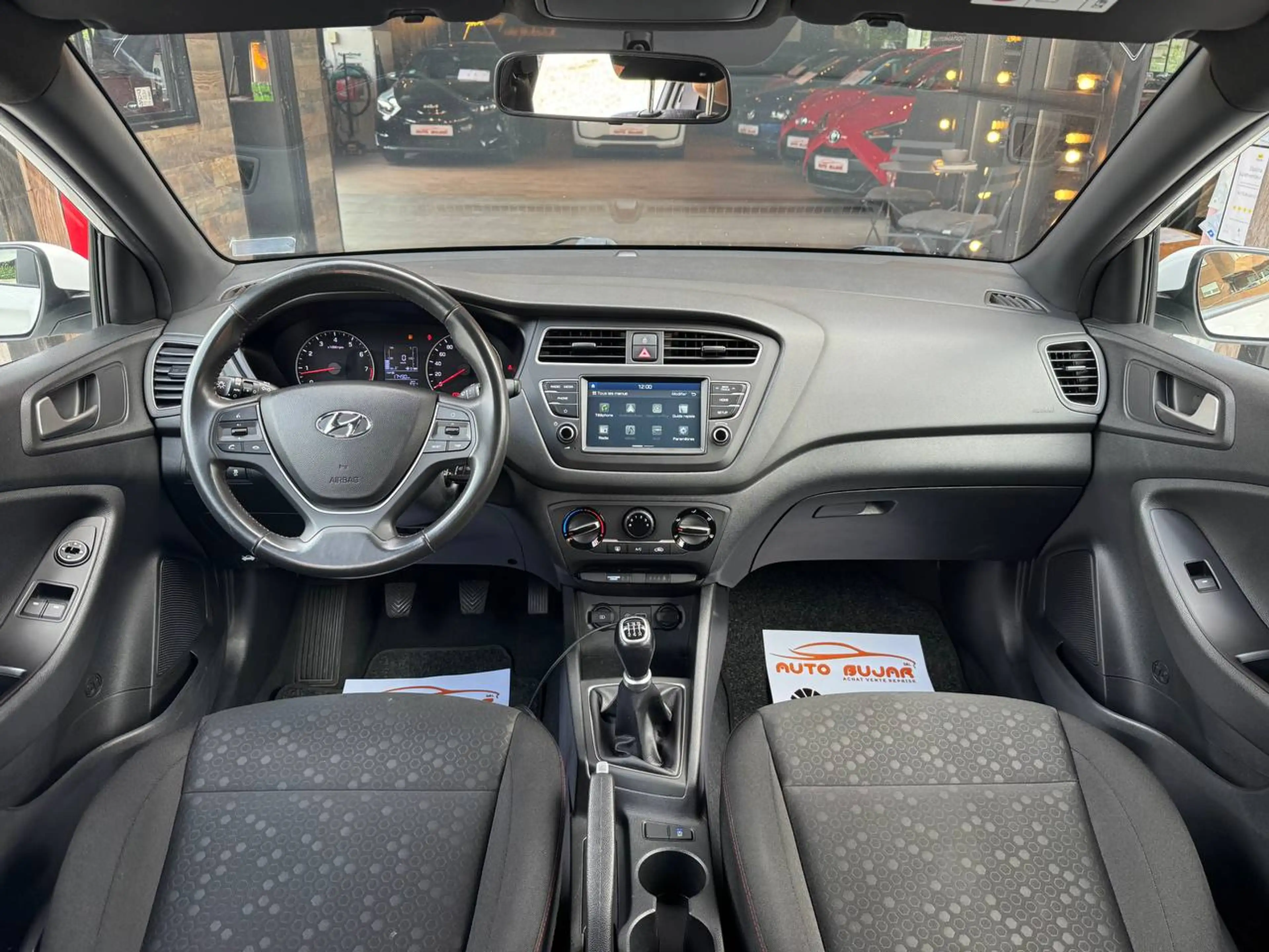 Hyundai i20 i20 1.2i **CAMERA + CARPLAY + CARNET COMPLET** — photo 13