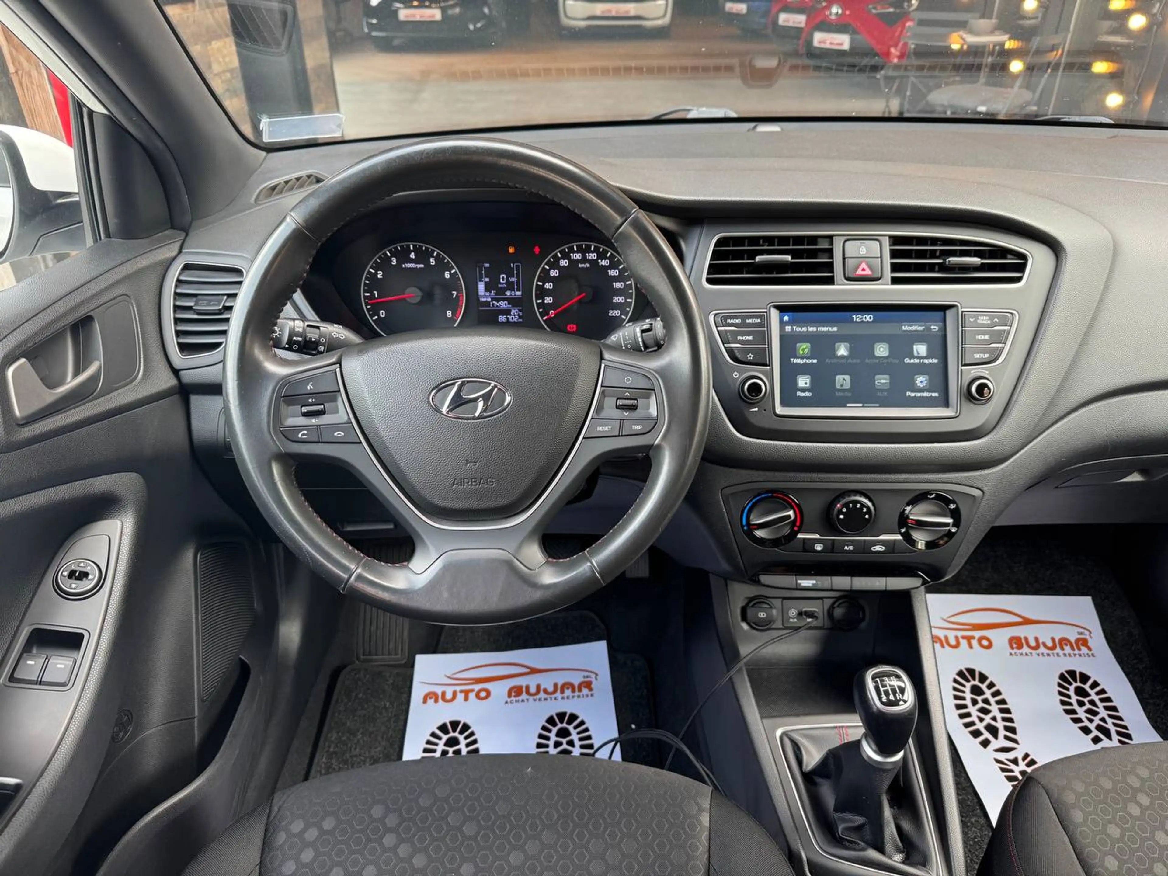 Hyundai i20 i20 1.2i **CAMERA + CARPLAY + CARNET COMPLET** — photo 15
