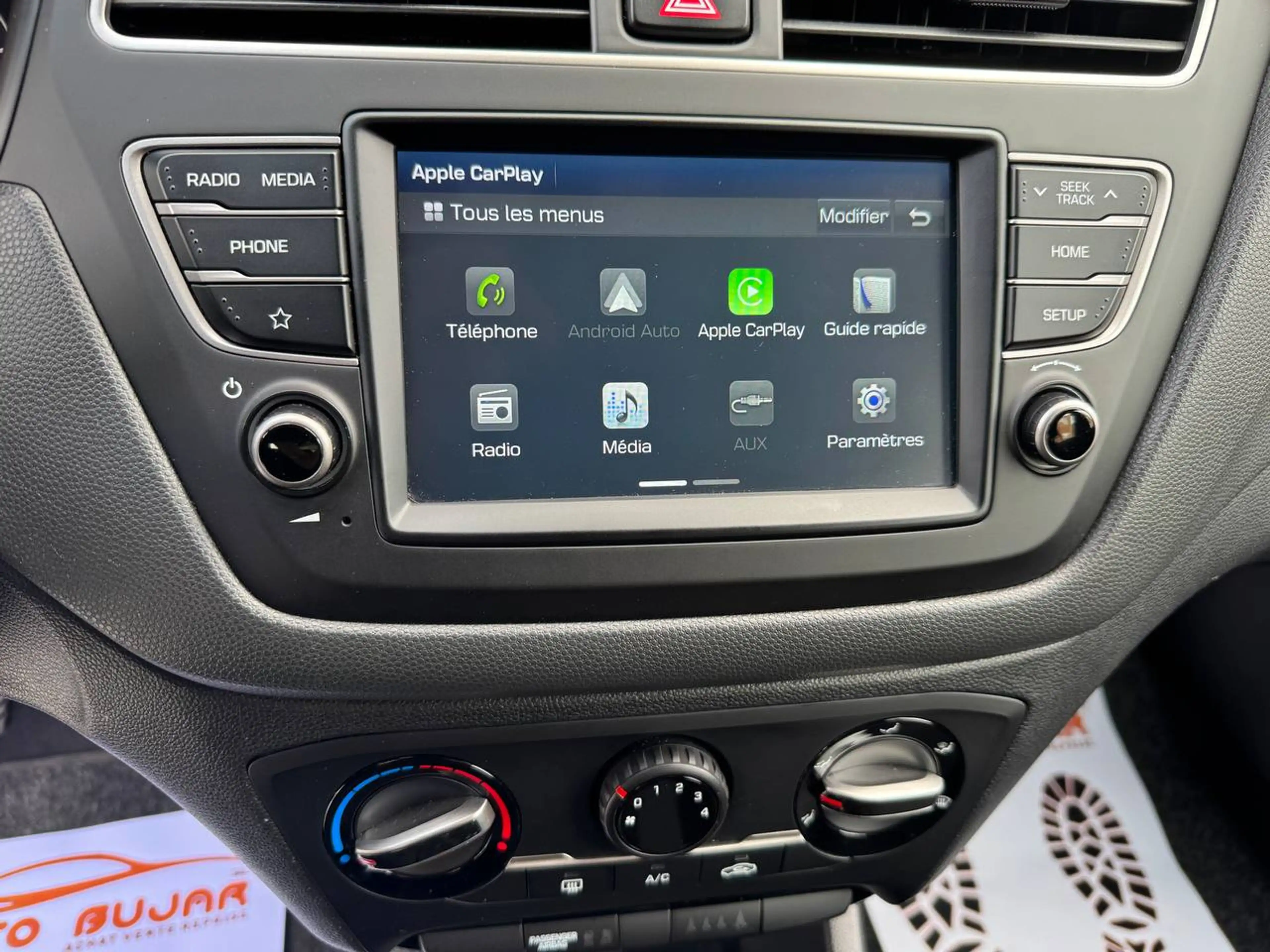 Hyundai i20 i20 1.2i **CAMERA + CARPLAY + CARNET COMPLET** — photo 9