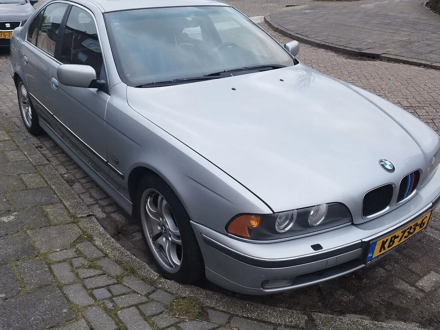 BMW 528 528i Сірий - 1