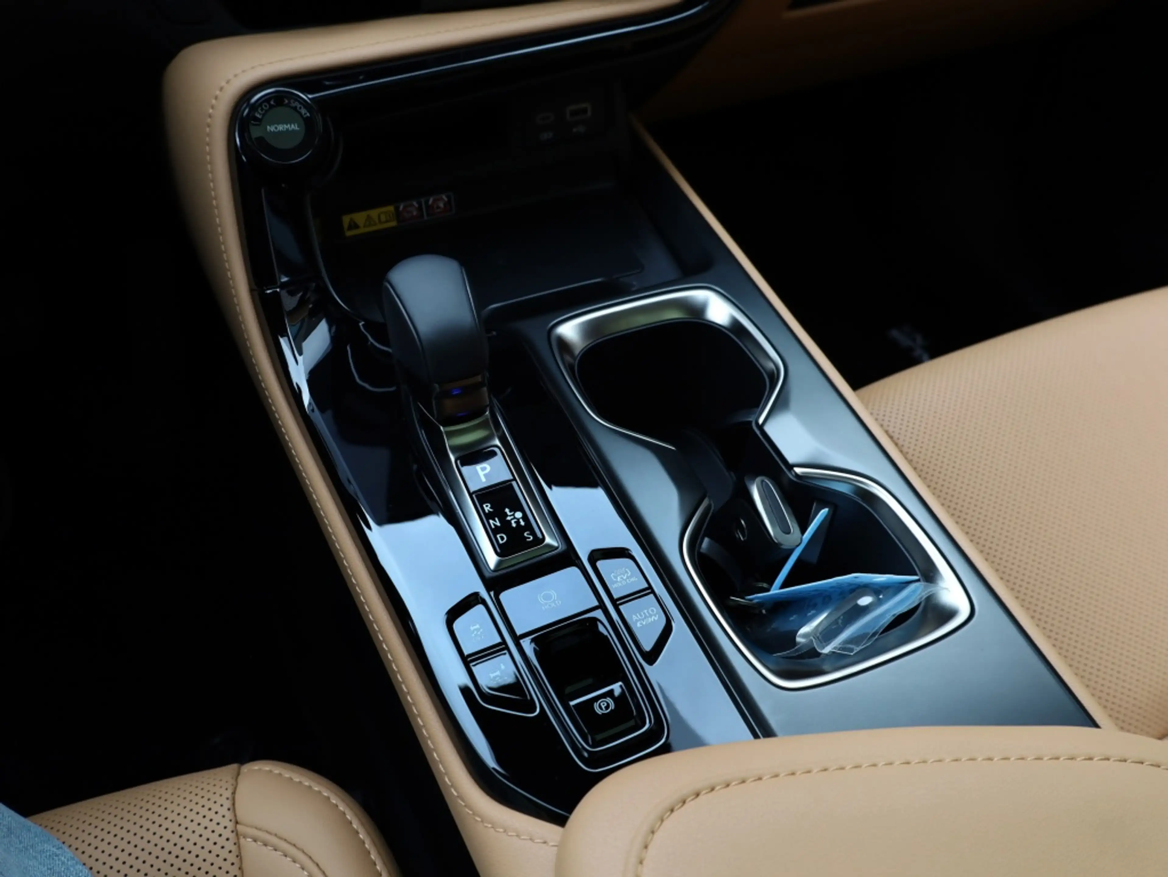 Lexus NX 450h+ AWD Luxury Line | Panoramadak | 360 Camera | Stoel — photo 24