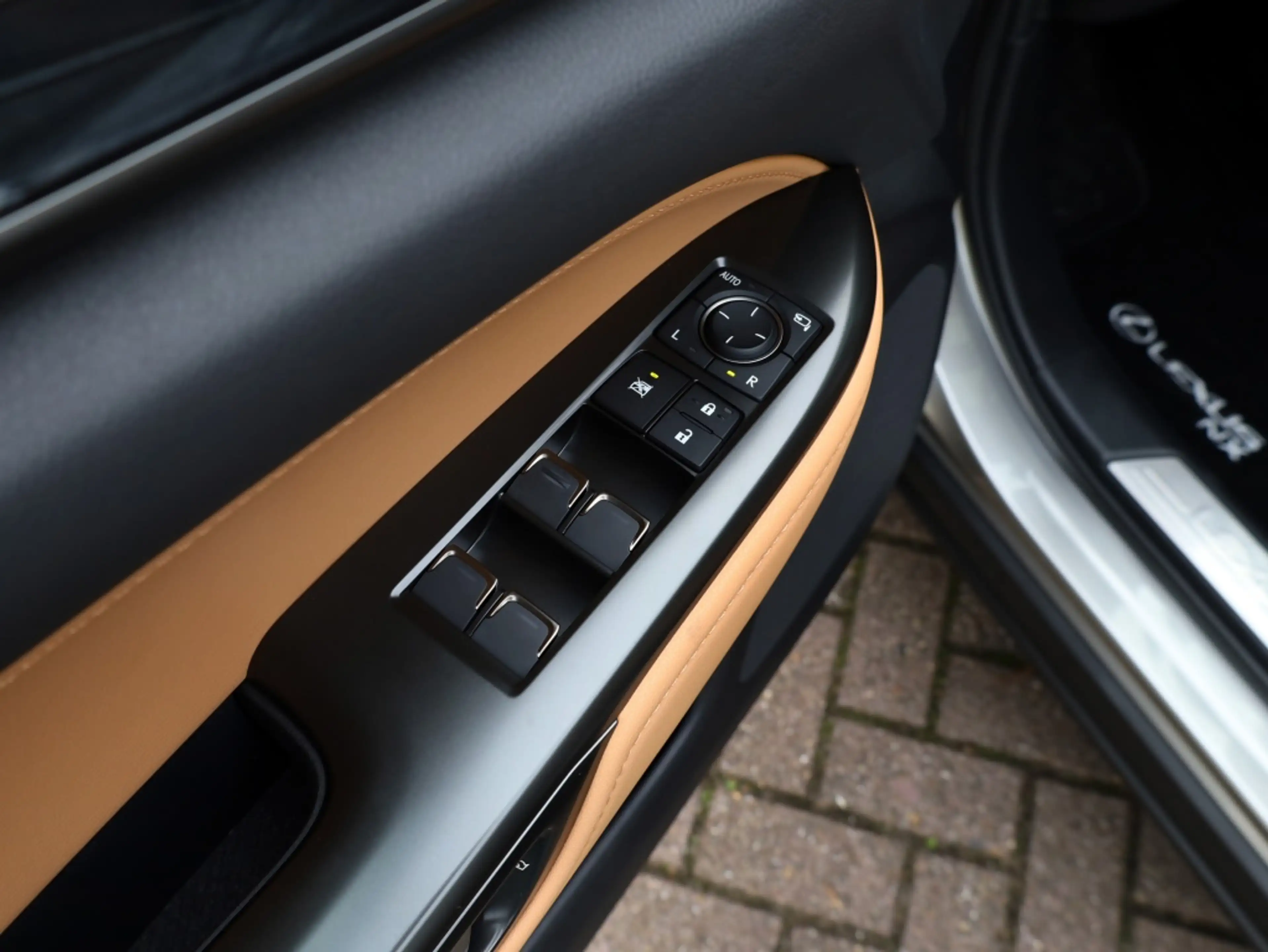 Lexus NX 450h+ AWD Luxury Line | Panoramadak | 360 Camera | Stoel — photo 26