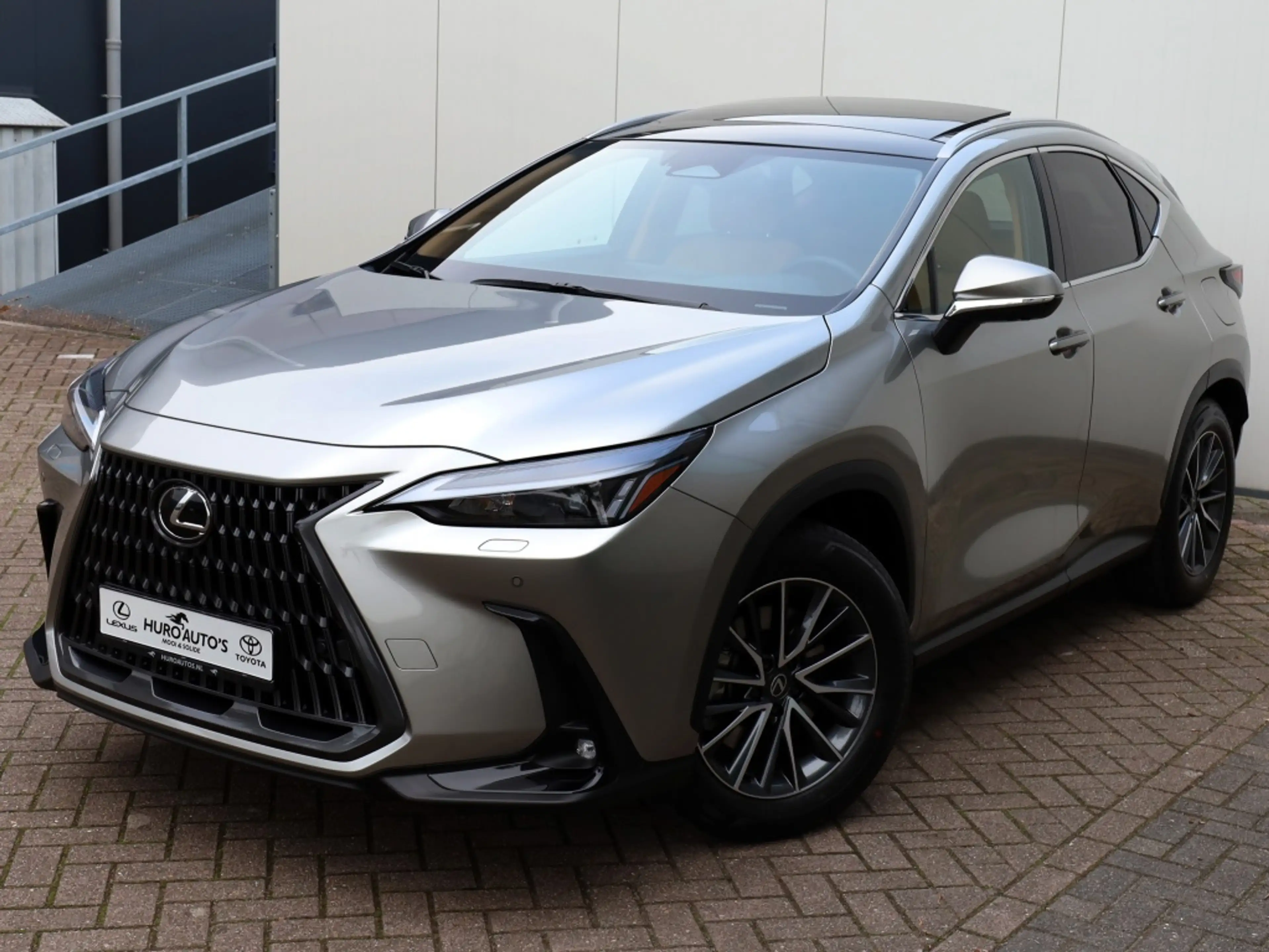 Lexus NX 450h+ AWD Luxury Line | Panoramadak | 360 Camera | Stoel — photo 31