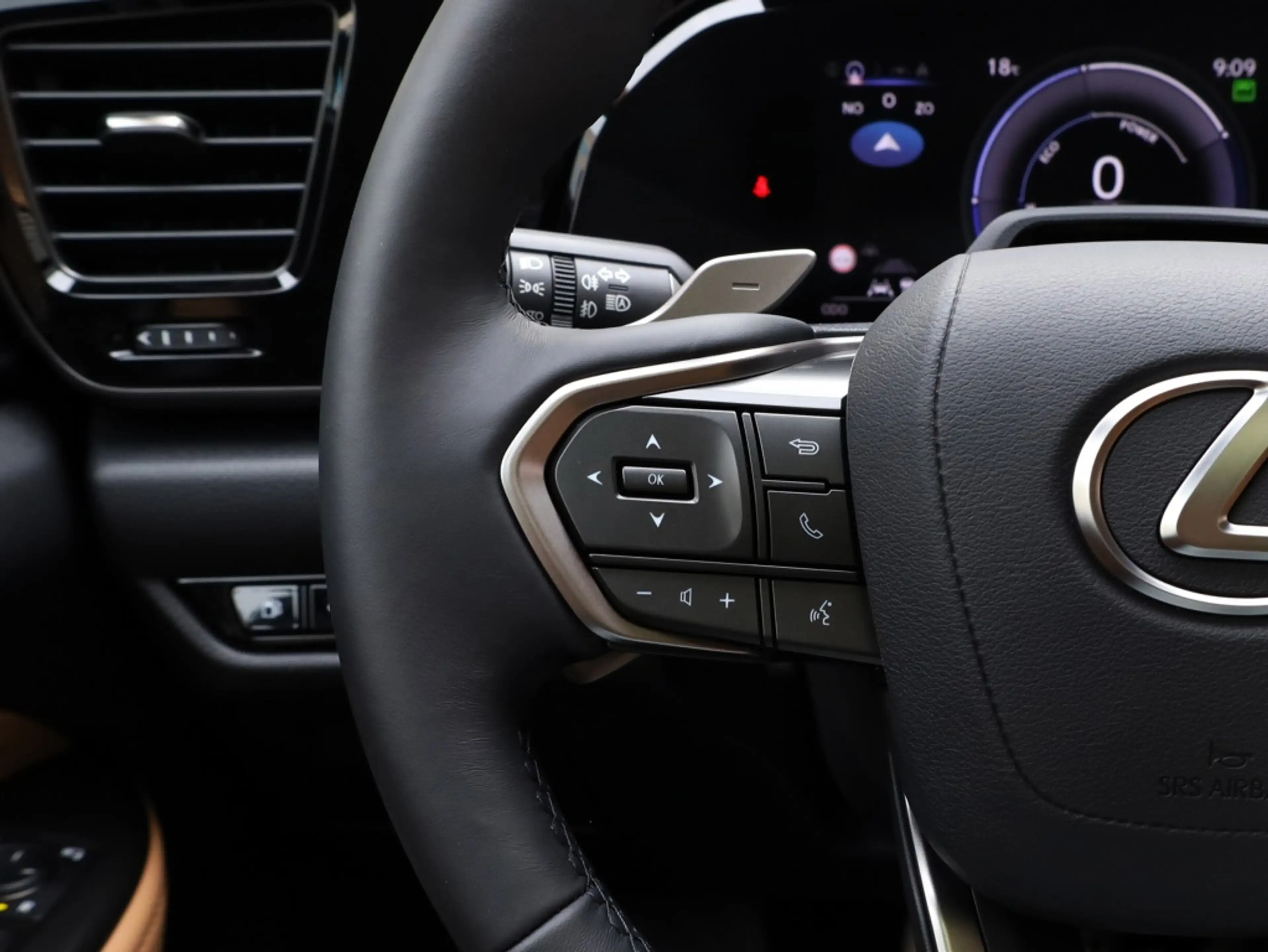 Lexus NX 450h+ AWD Luxury Line | Panoramadak | 360 Camera | Stoel — photo 22