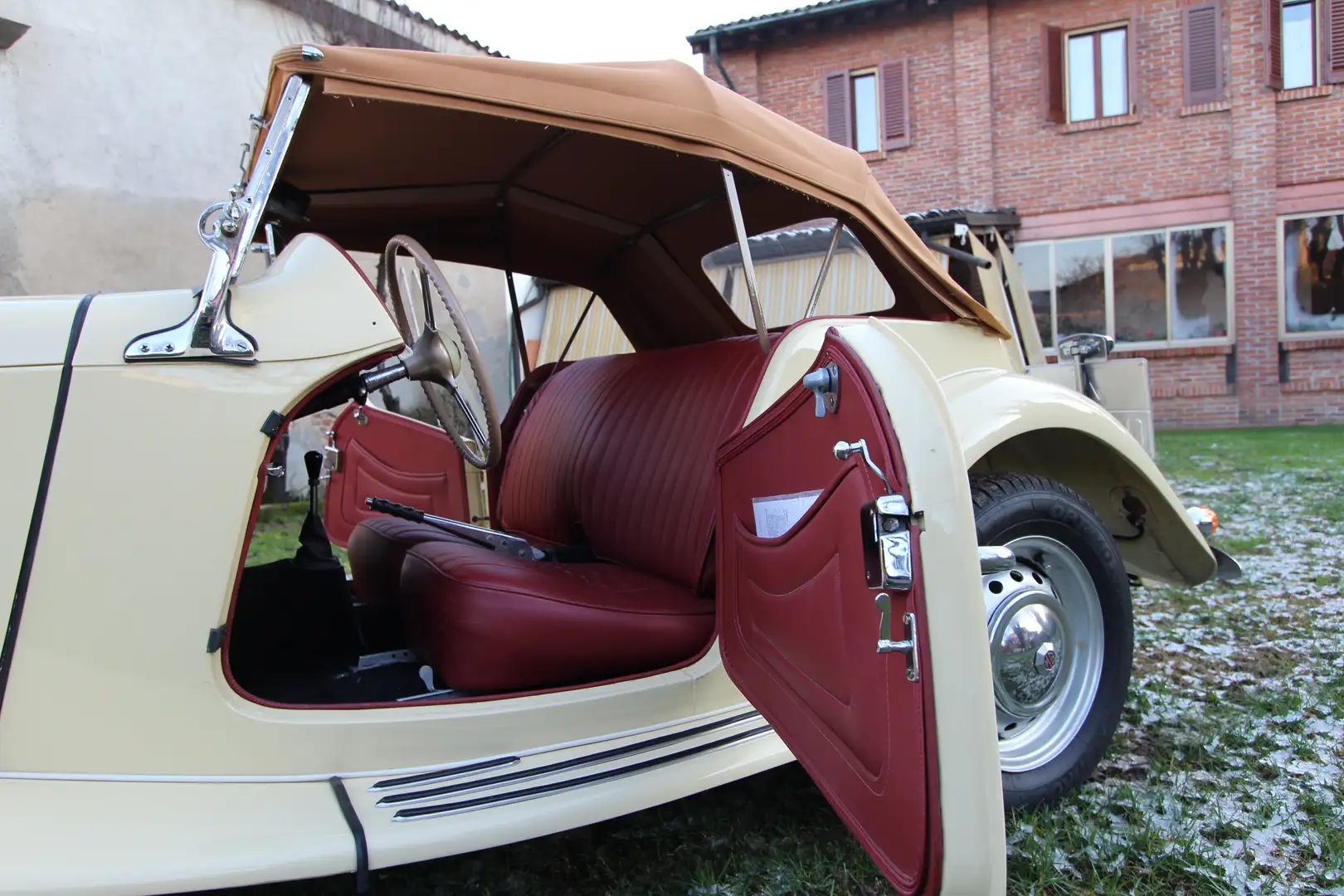 MG TD Beige - 2