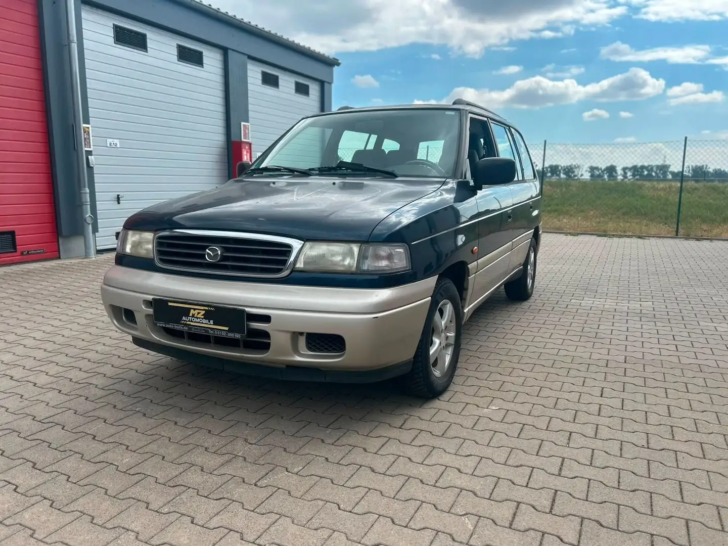 Mazda MPV 1Hand RentnerFahrzeug 7sitzer Klima Schwarz - 2