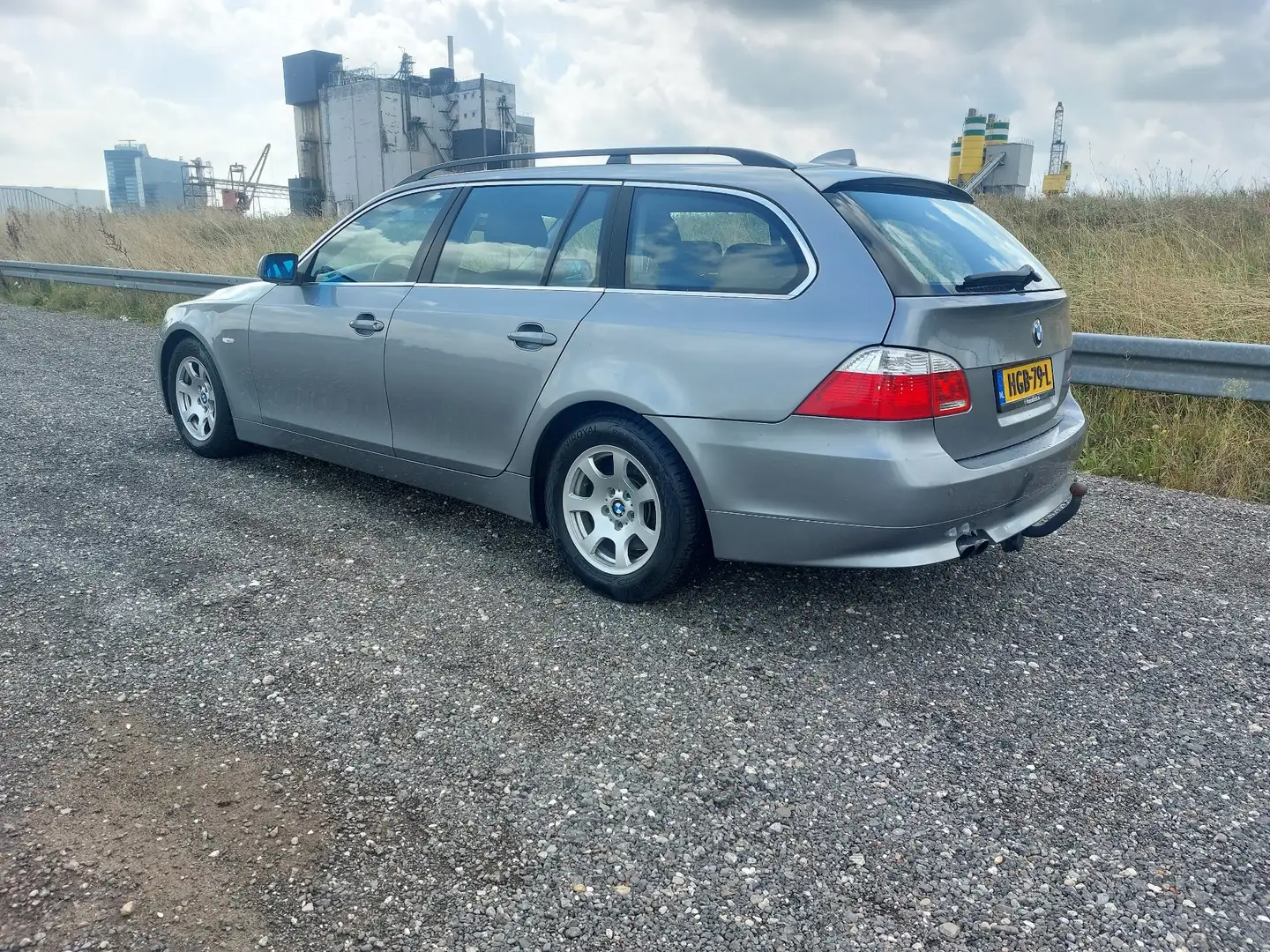 BMW 523 Touring, Panoramadak, all season banden Grijs - 1