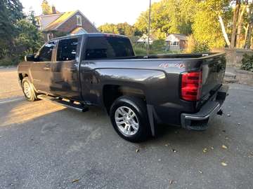 4WD Crew Cab Standard Box LT w-2LT