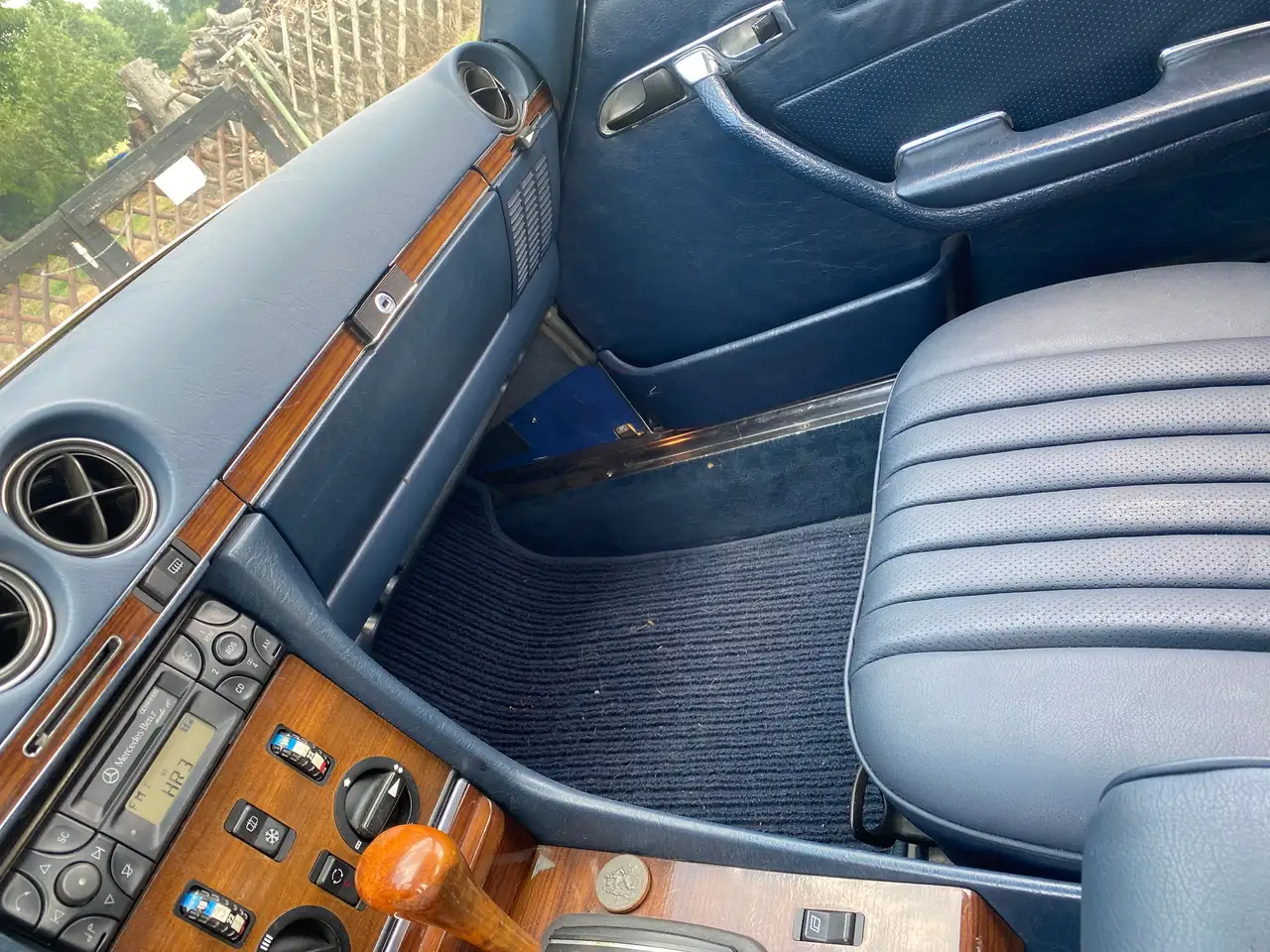 Mercedes-Benz SL 500 R 107, foto 4