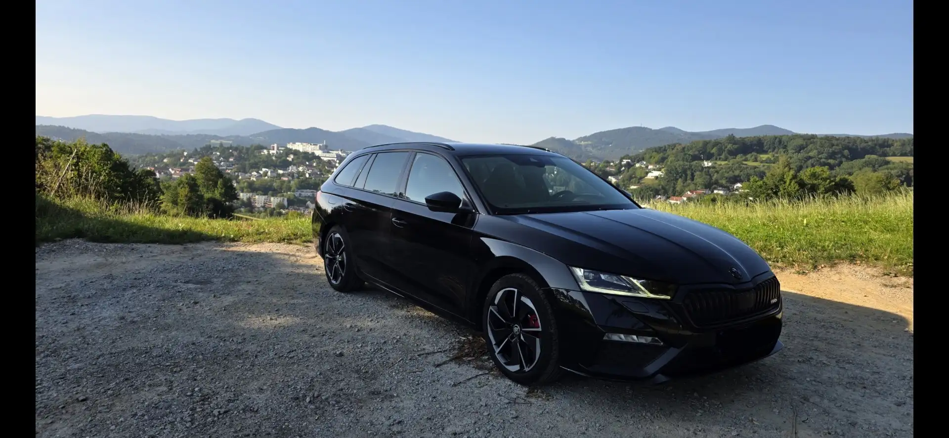 Skoda Octavia RS 2.0 First Edition Schwarz - 1